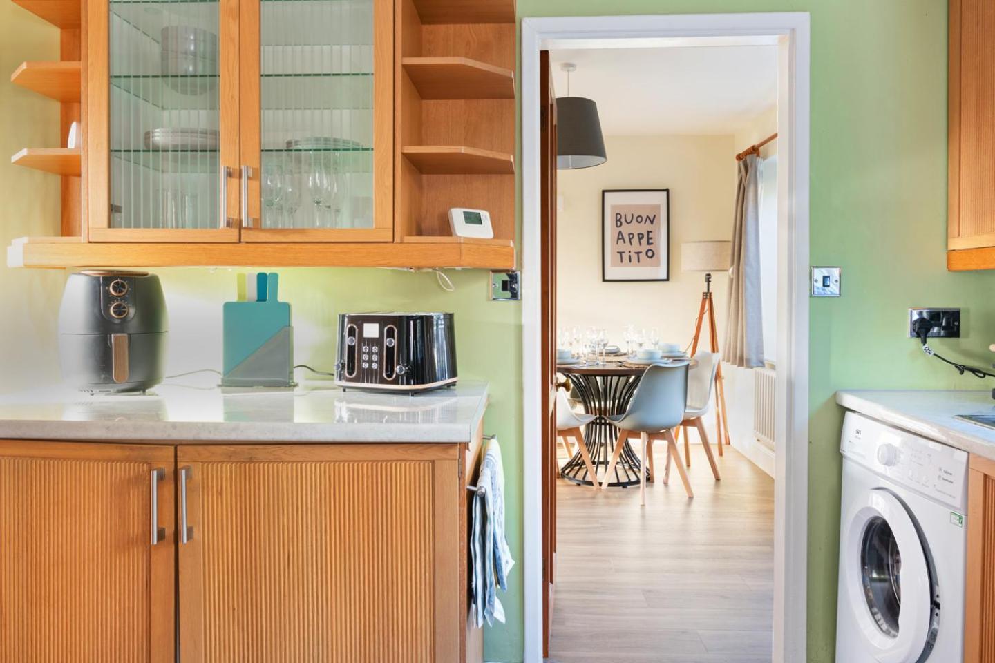 3 Bedroom House - Well Presented - Spacious - Flexible Check In - Free Parking 诺丁汉 外观 照片